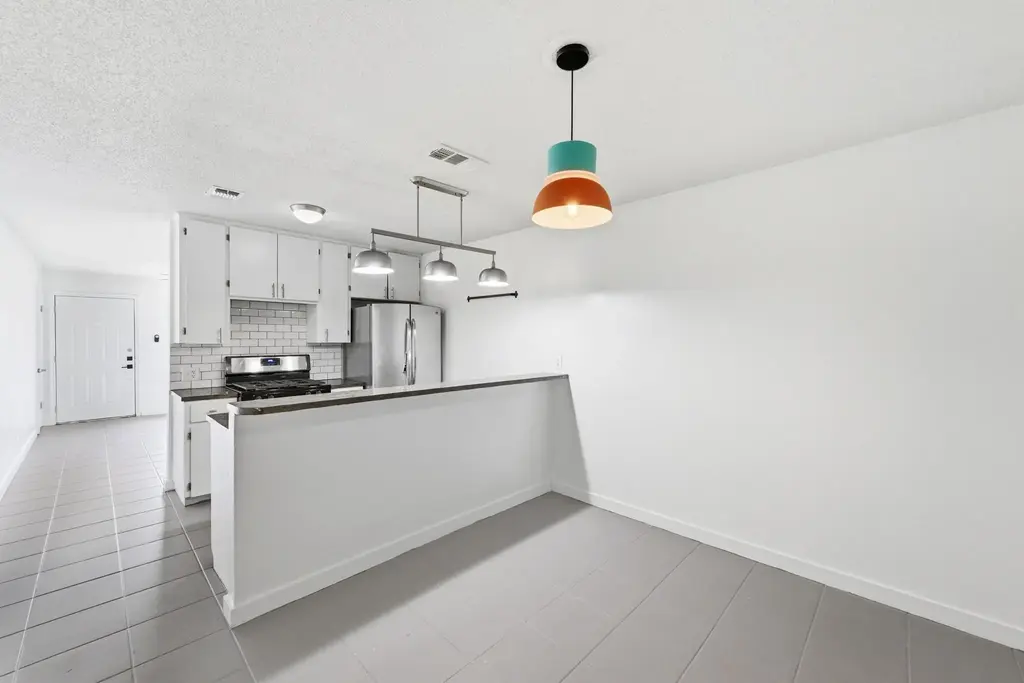 3408 Dolphin Drive A, Austin
