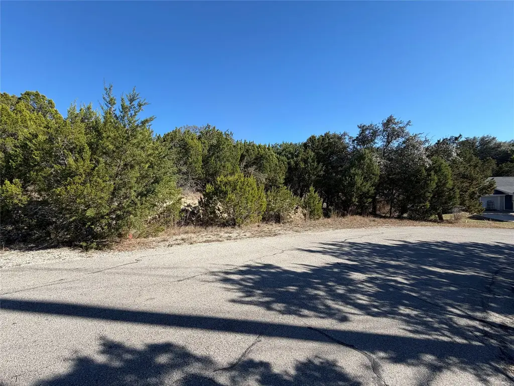 5001 Arrowhead Drive, Lago Vista