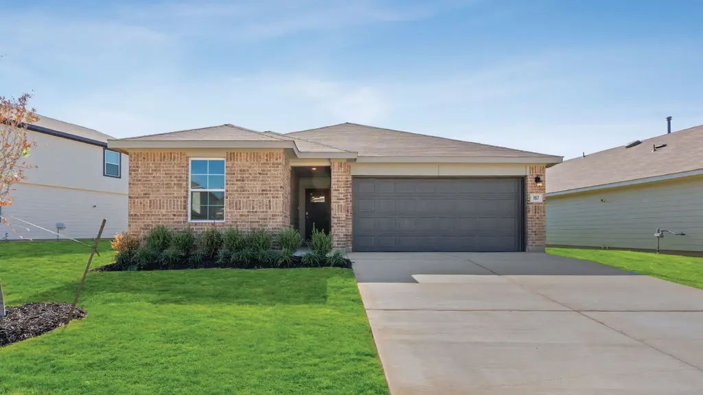 284 Mustang Lake Circle, Buda
