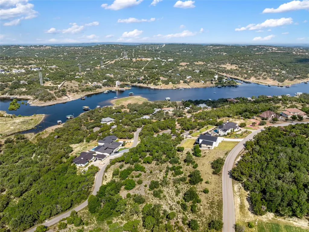 2804 Lakehurst Road, Spicewood