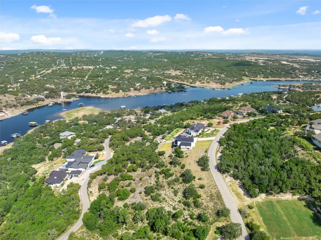 2808 Lakehurst Road, Spicewood