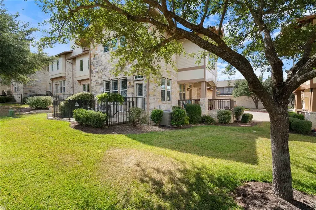 2930 Grand Oaks Loop 604, Cedar Park