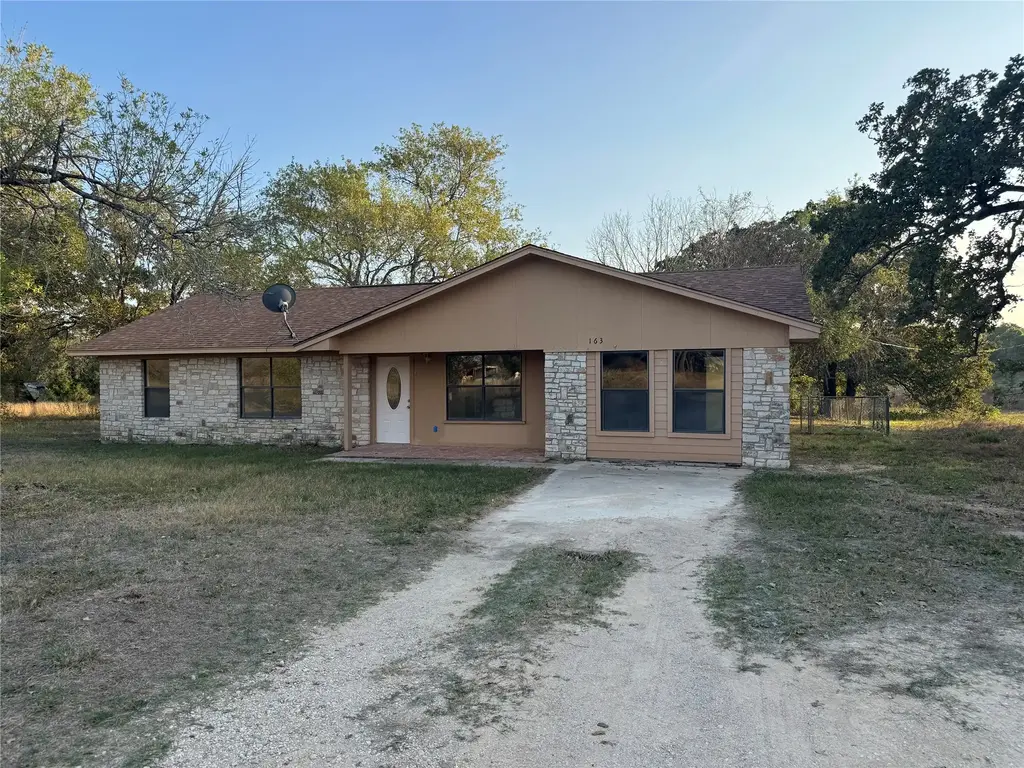 163 Robinson Road, Lockhart