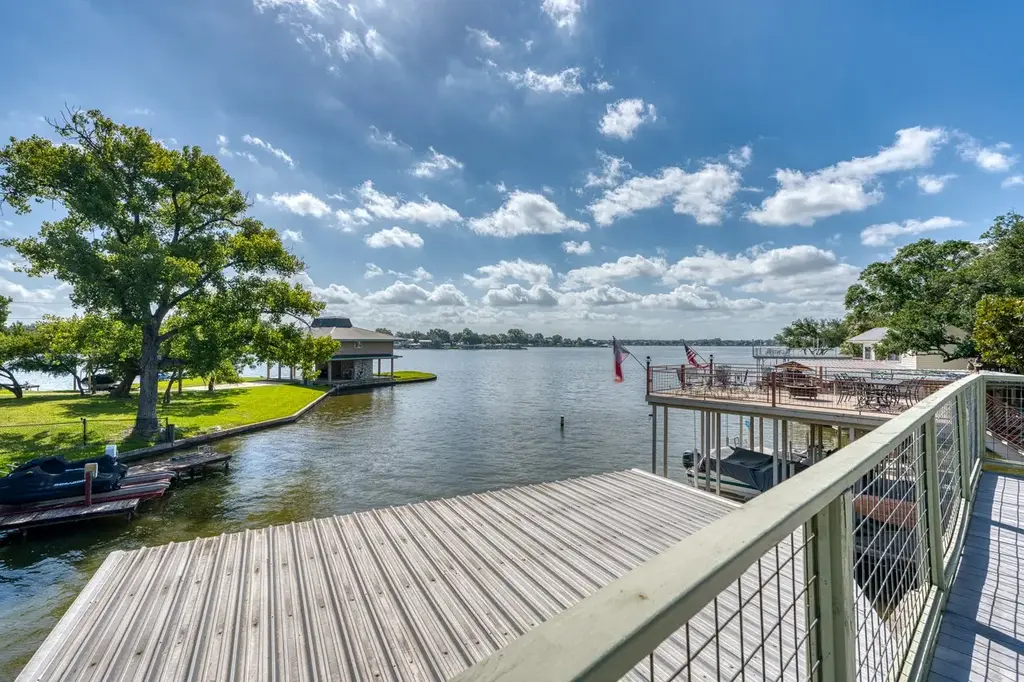 207 Princess Terrace, Sunrise Beach