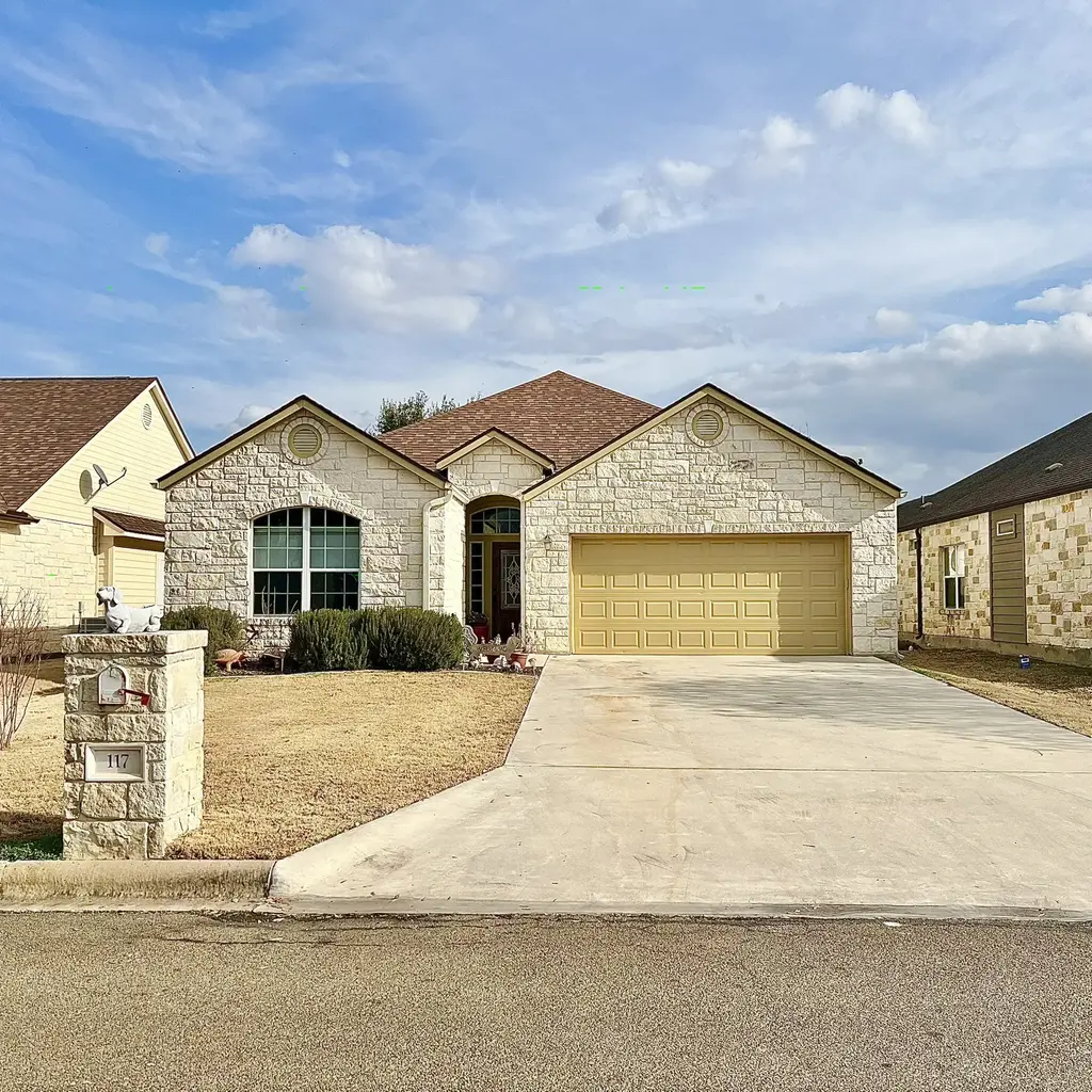 117 Pinehurst Street, Meadowlakes