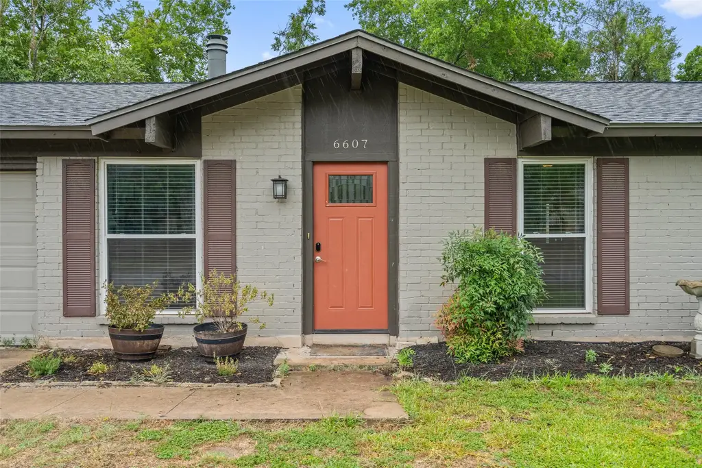 6607 Boleynwood Drive, Austin