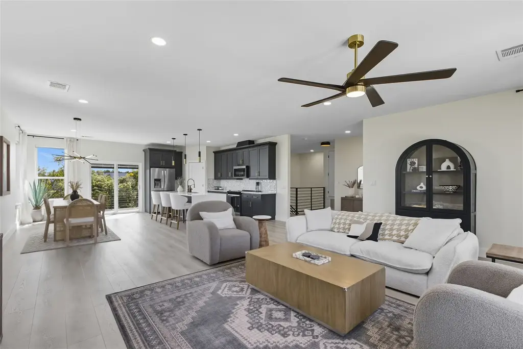8303 Tombstone Cove, Lago Vista