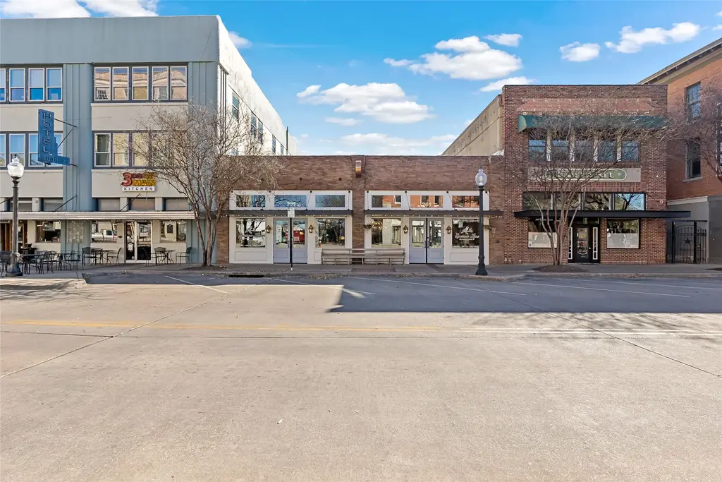 205 S Main Street, Bryan