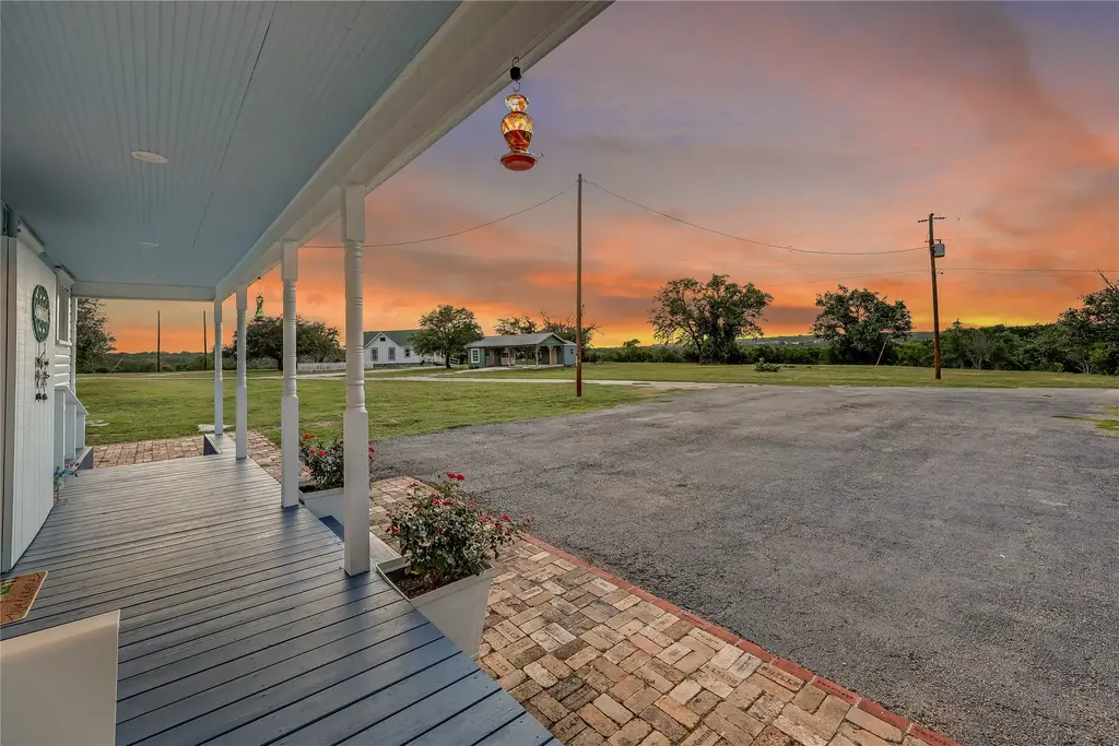 13471 Cedar Valley Road, Salado