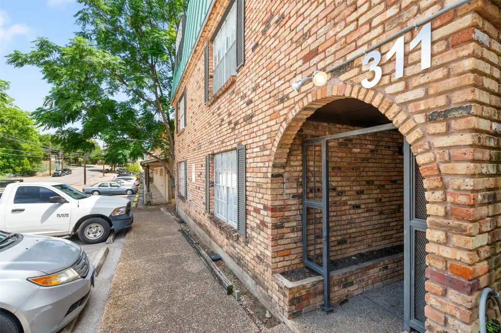 311 E 31 Street 203b, Austin