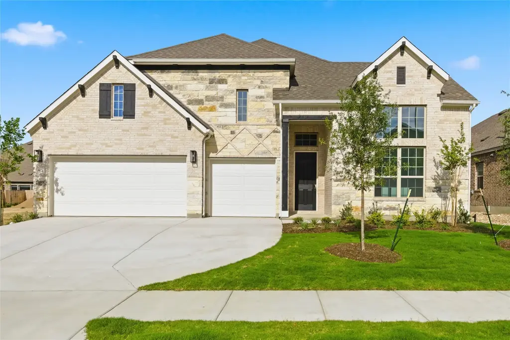 912 Landing Lane, Leander