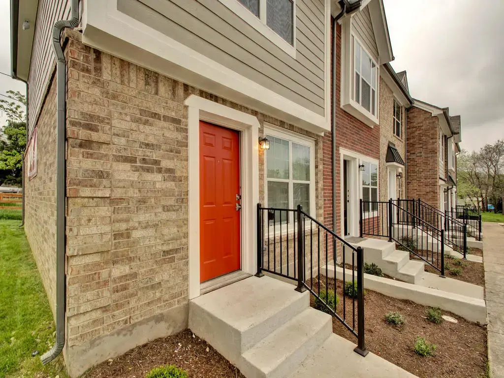 202 S College Street 11, Georgetown