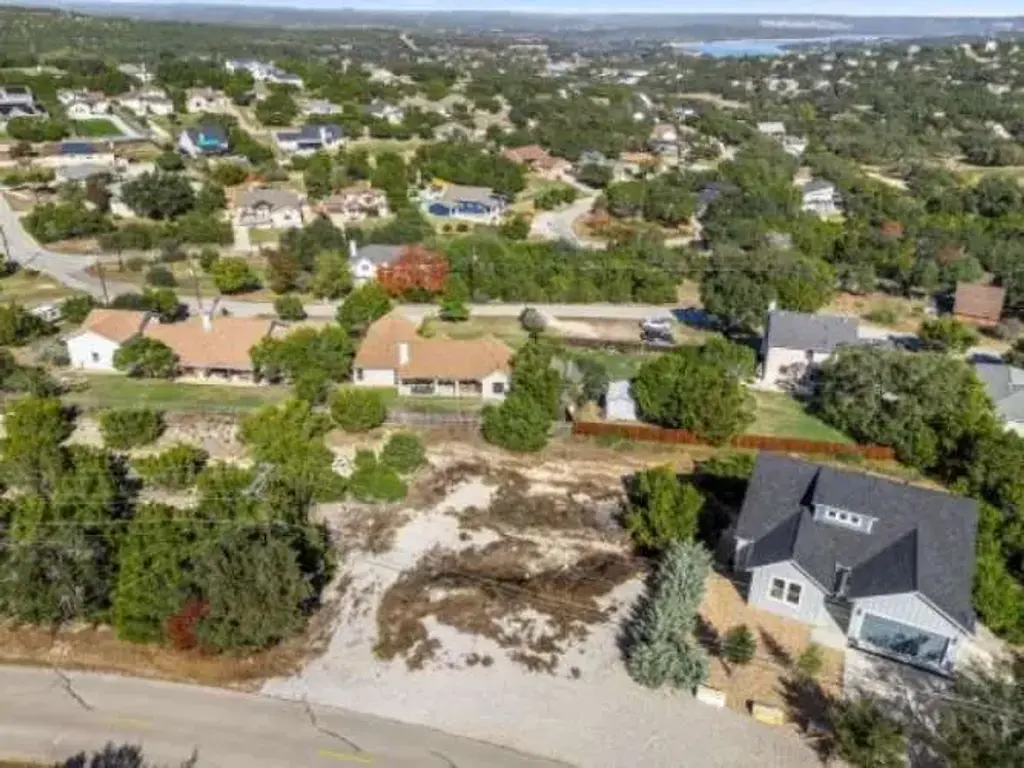 22110 Moulin Drive, Spicewood