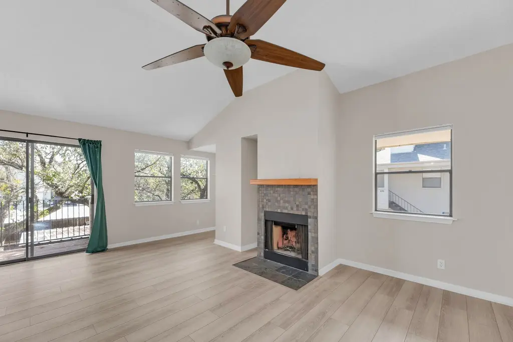 9226 Jollyville Road 280, Austin