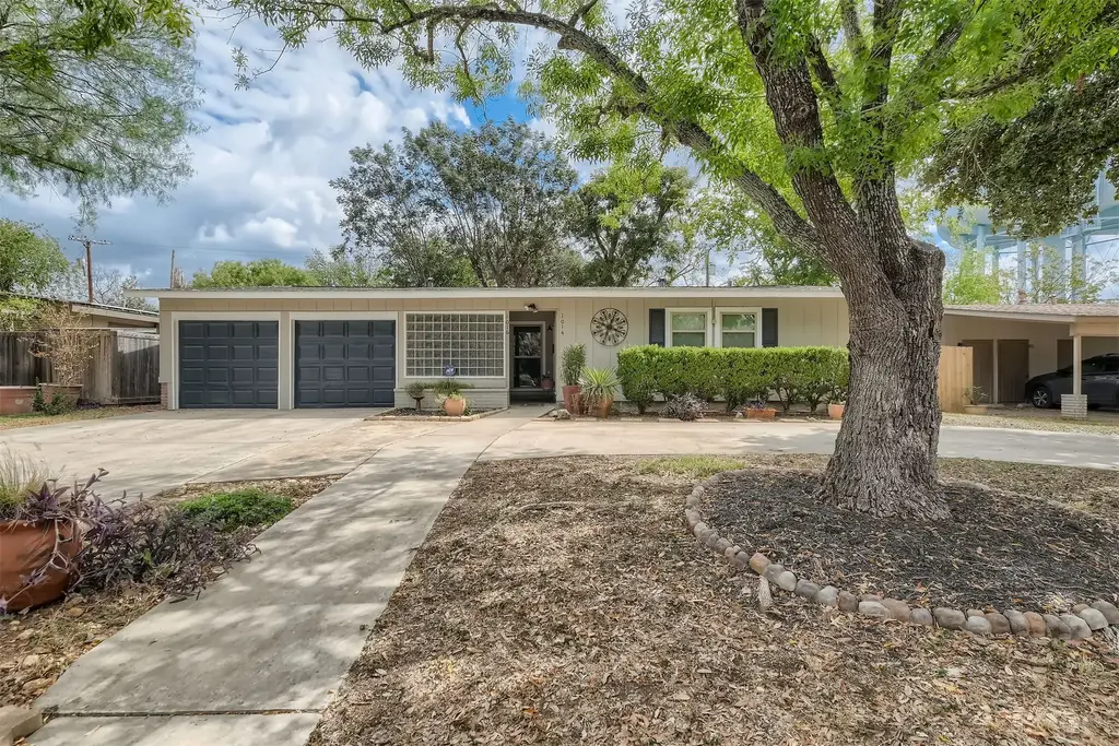1016 Chevy Chase Dr Drive, San Antonio