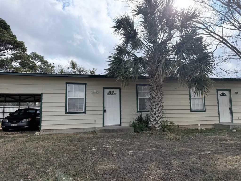 251 Zimmerman Avenue C, Bastrop