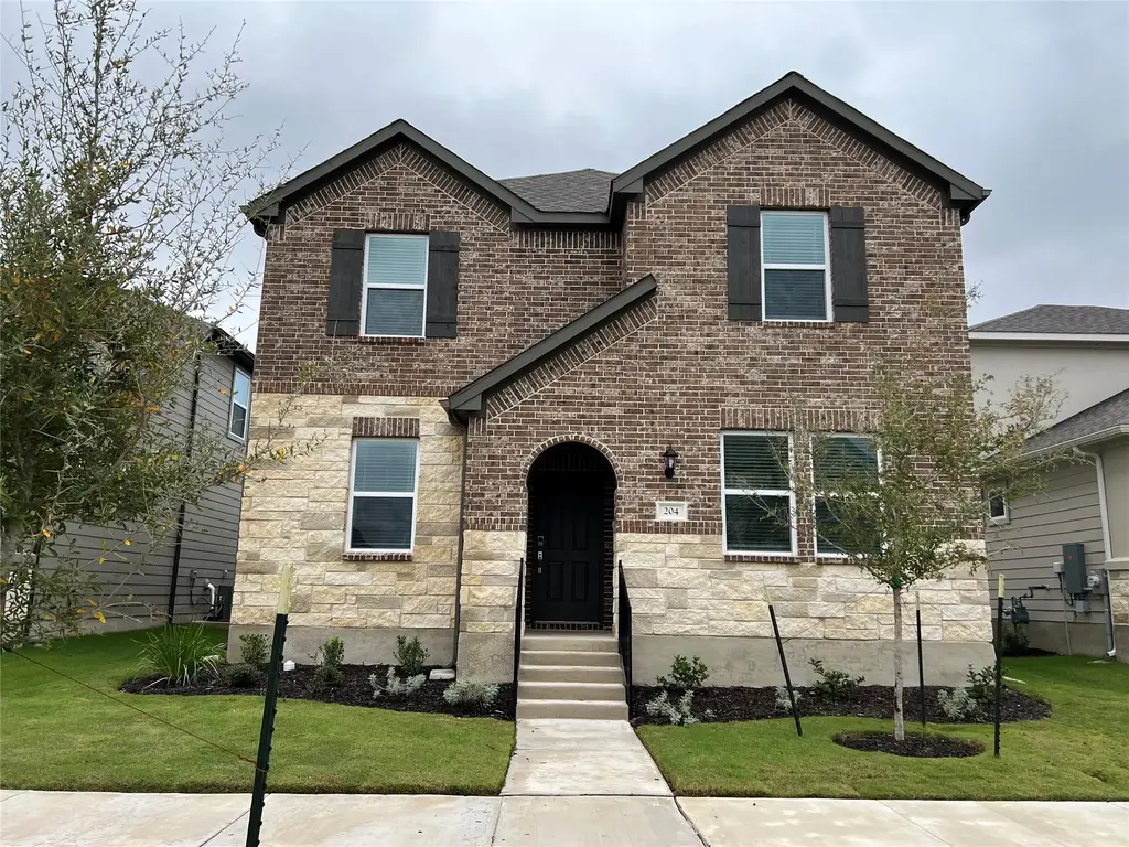 204 Doodle Lane, Hutto