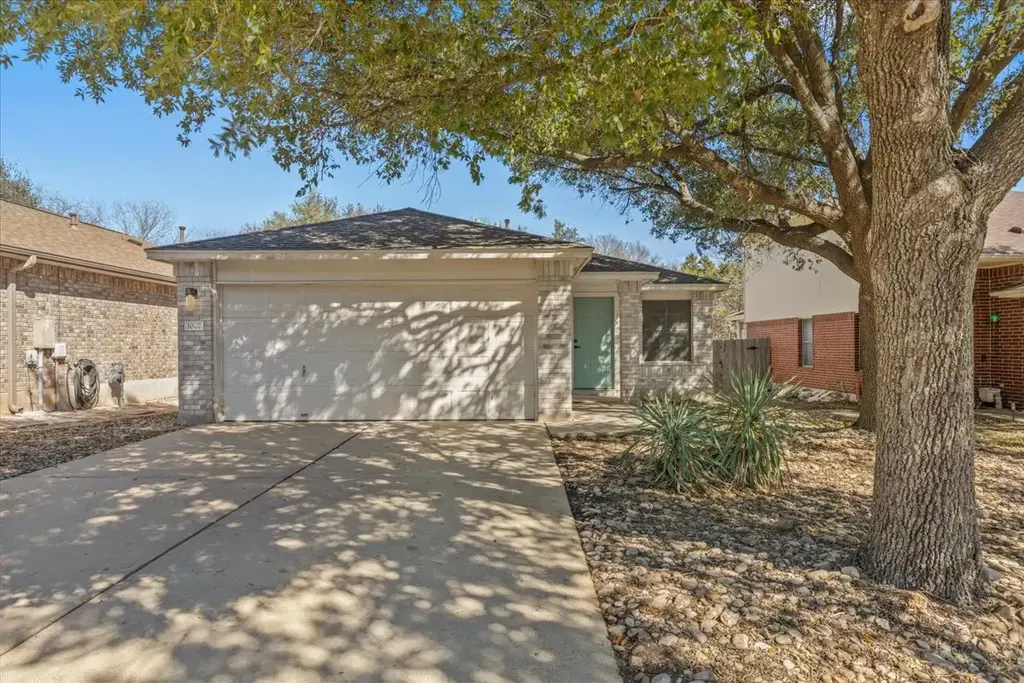 1007 Port Daniel Drive, Leander