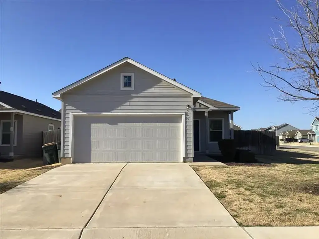 565 Big Rocky Bend, Georgetown
