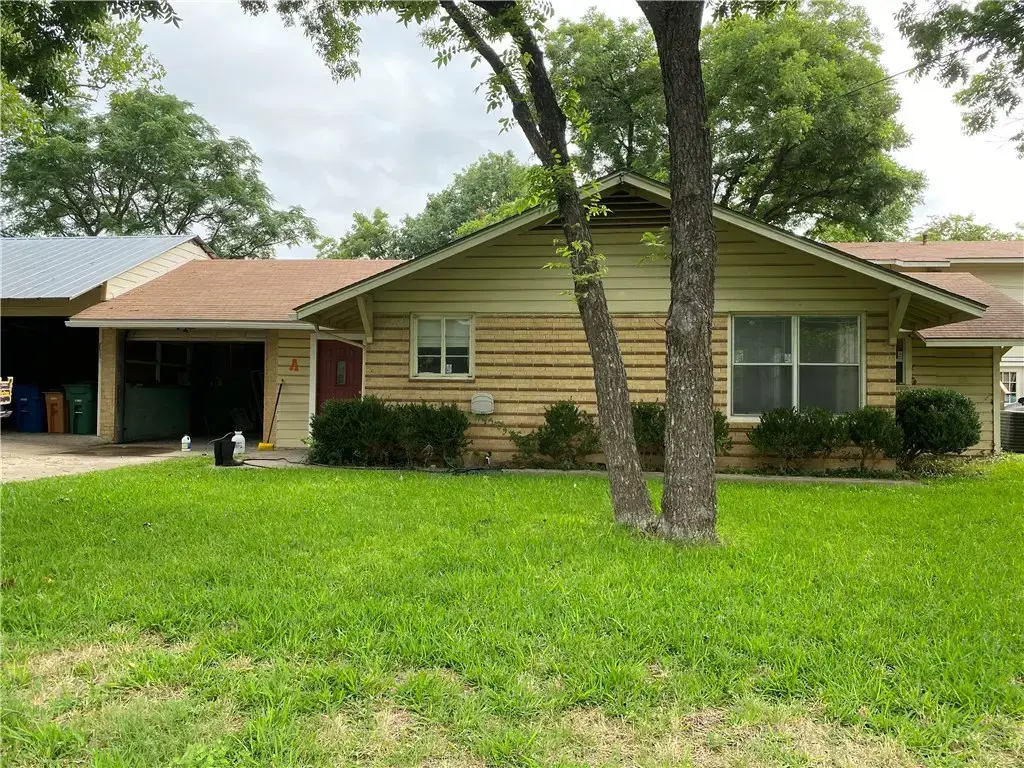 1914 Cullen Avenue A, Austin