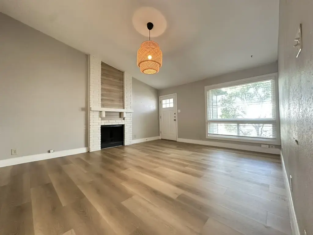 6713 West Gate Boulevard A, Austin