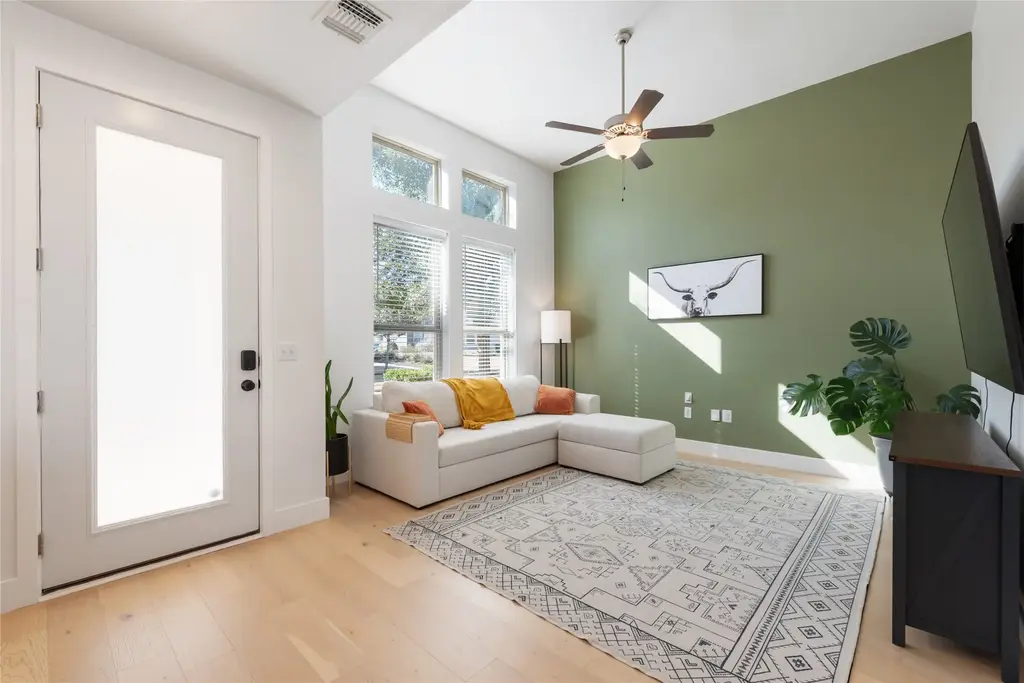 7817 Moody Bend, Austin