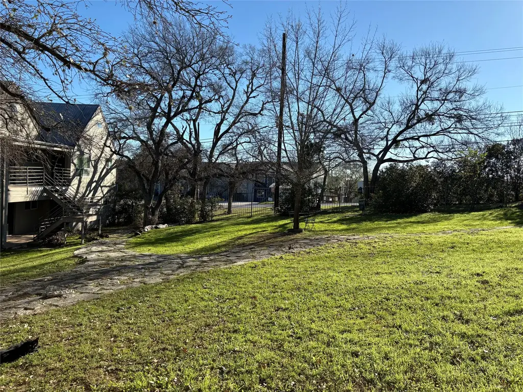 1514 Parker Lane 111, Austin