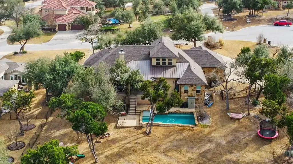 1004 Jonathan Cove, Georgetown