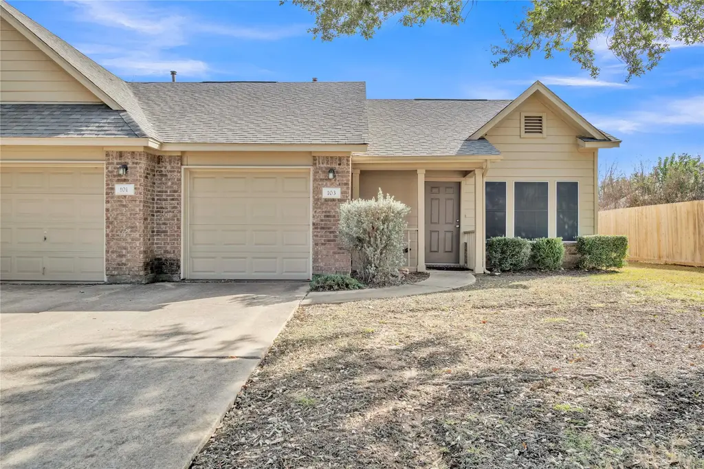 103 Prairie Springs Loop, Georgetown