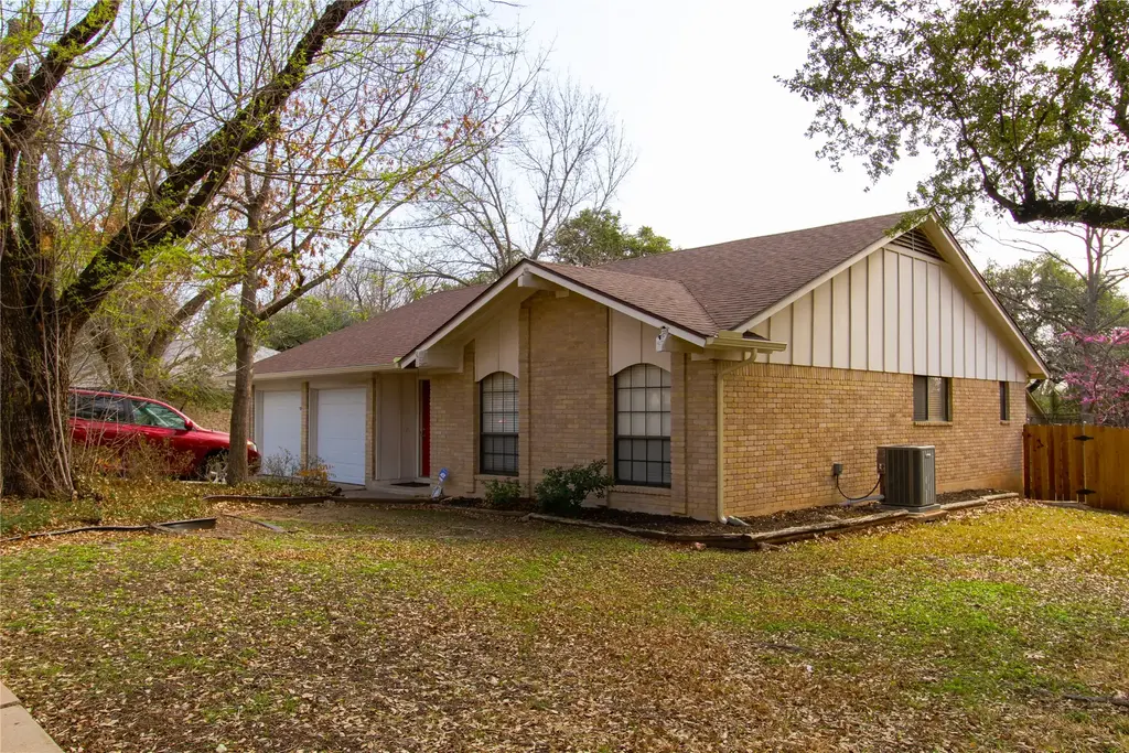 11709 Santa Cruz Drive, Austin