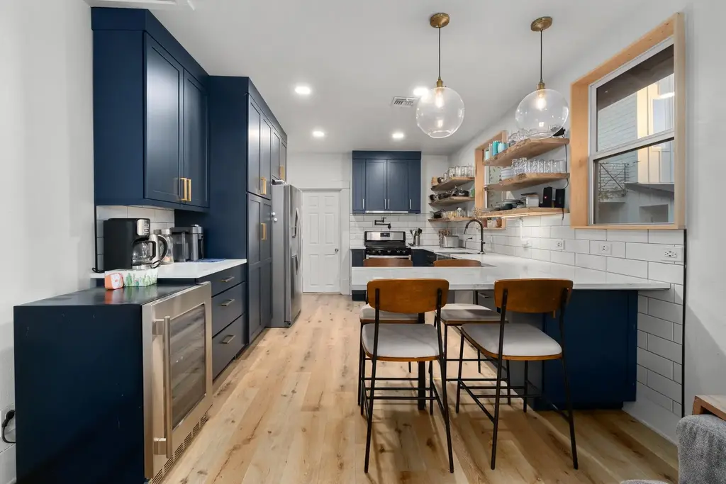 911 Valdez Street, Austin