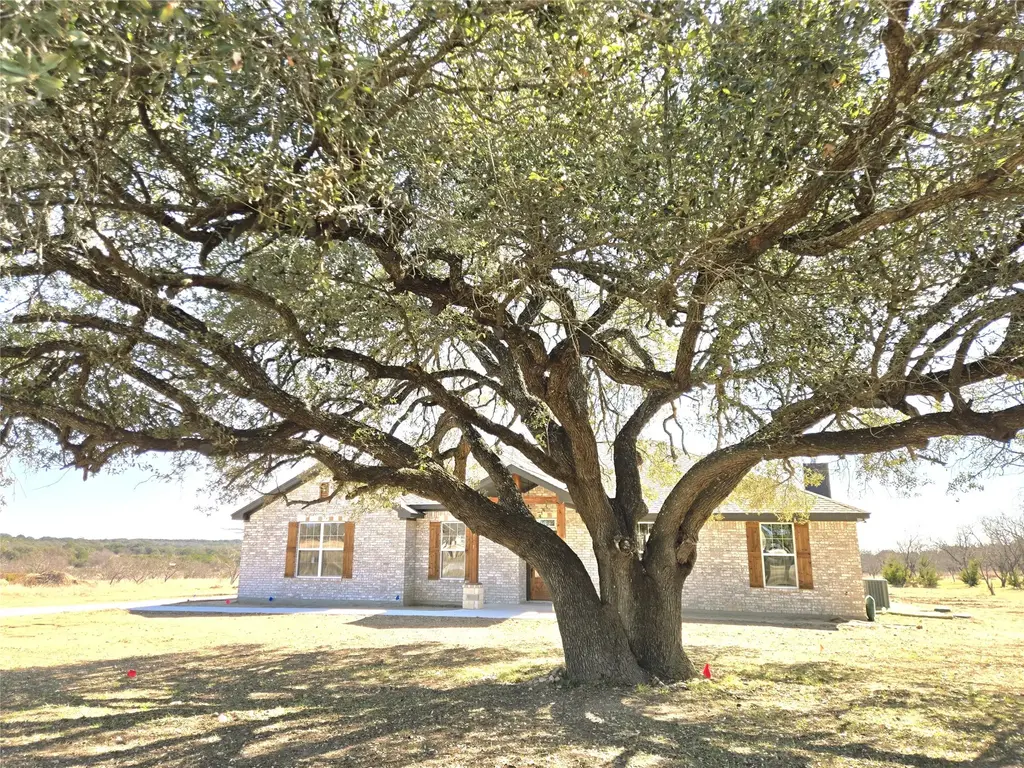 425 County Road 3152, Kempner