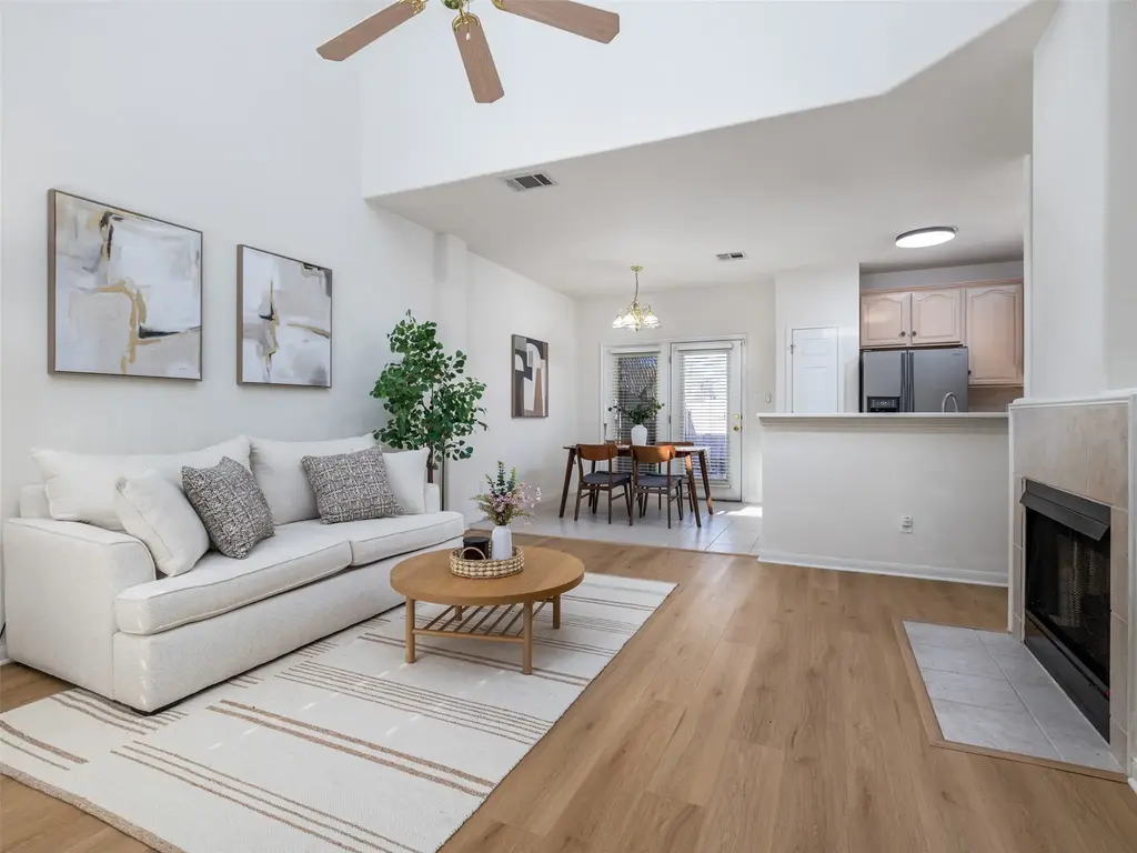 2100 Pipers Field Drive 30, Austin