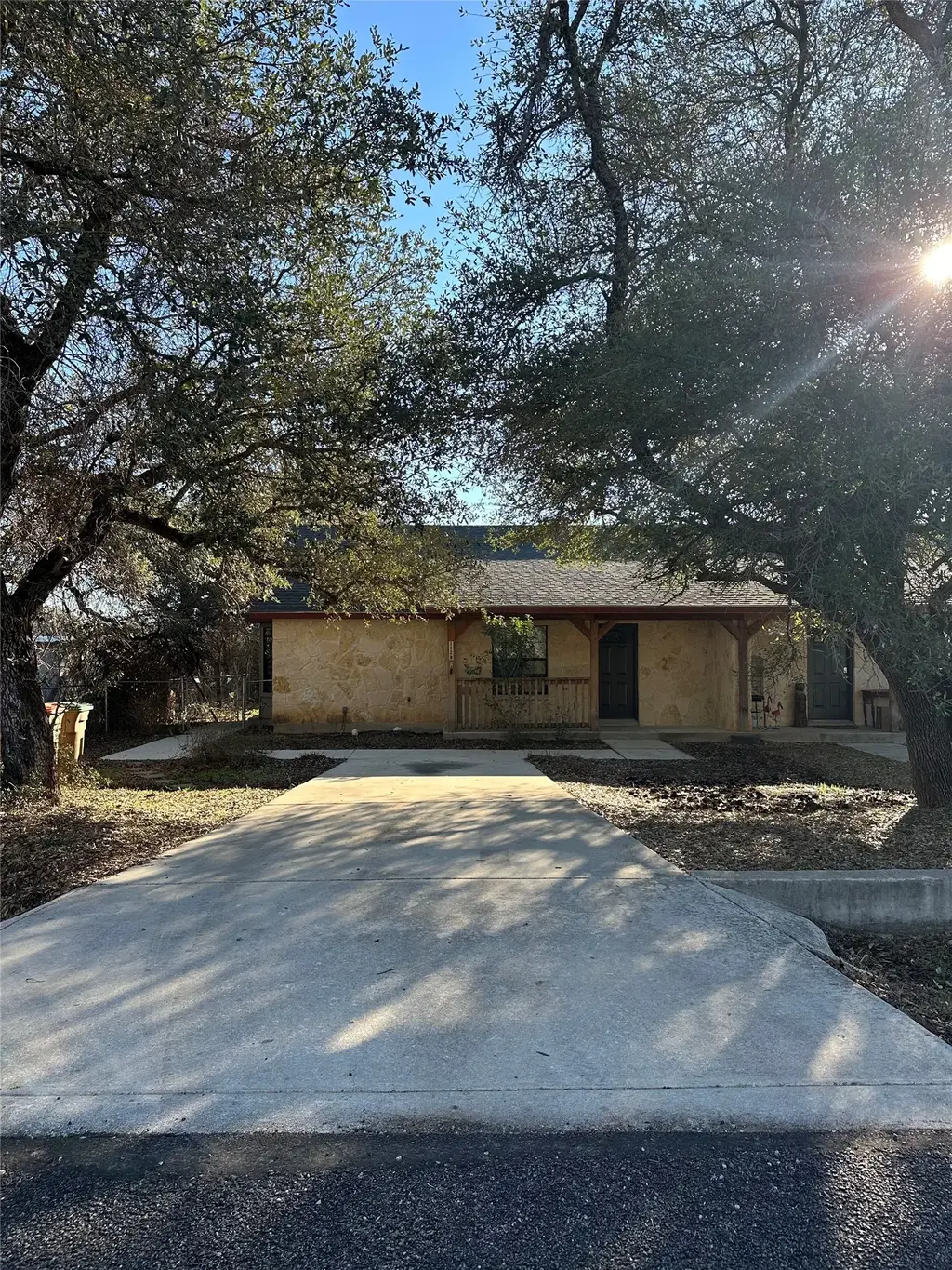 112 N Avenue O B, Johnson City