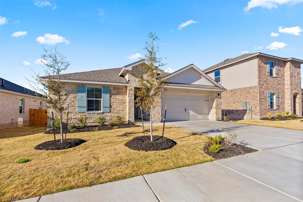 1933 Lazy Acres Street, Leander