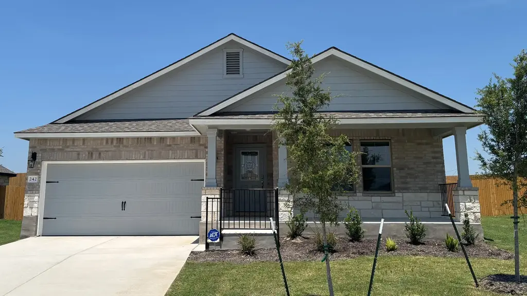 242 Water Well Road, Burnet