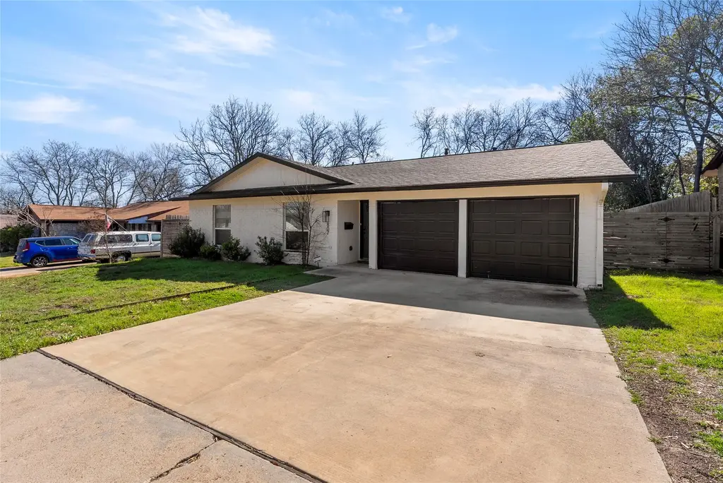 807 Cedar Glen, Austin