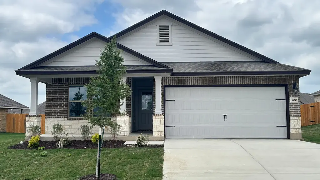 300 Creekfall Road, Burnet