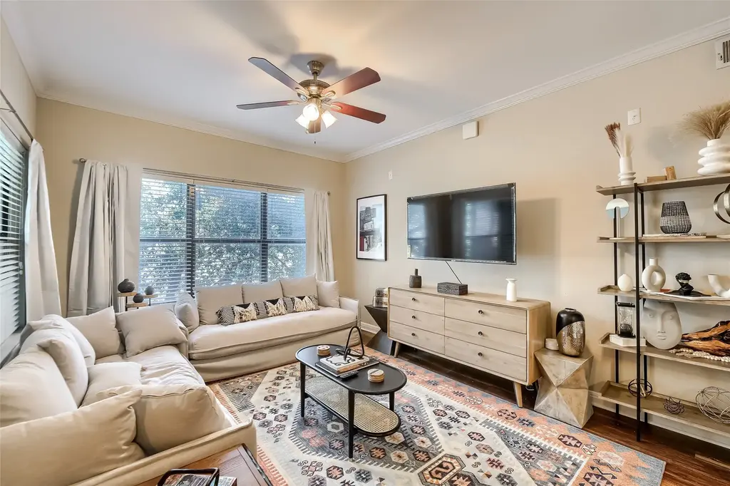 2502 Leon Street 212, Austin