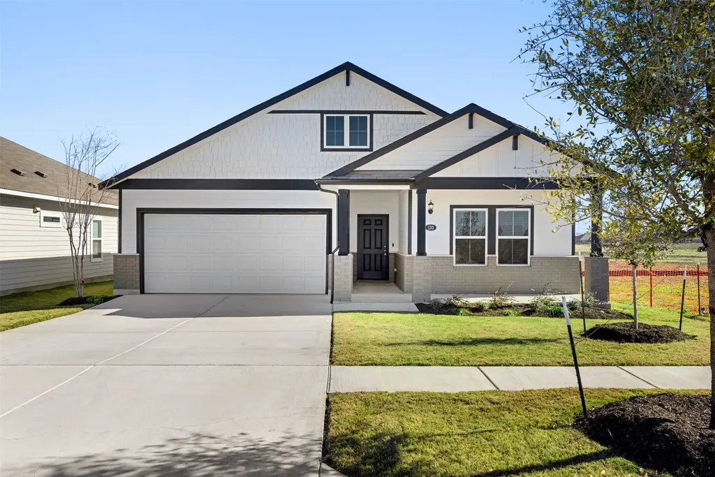 130 Keltic Drive, Kyle