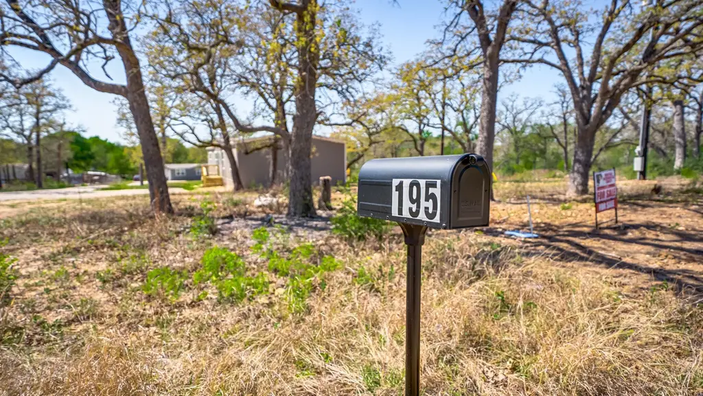 195 Tuck Street, Cedar Creek
