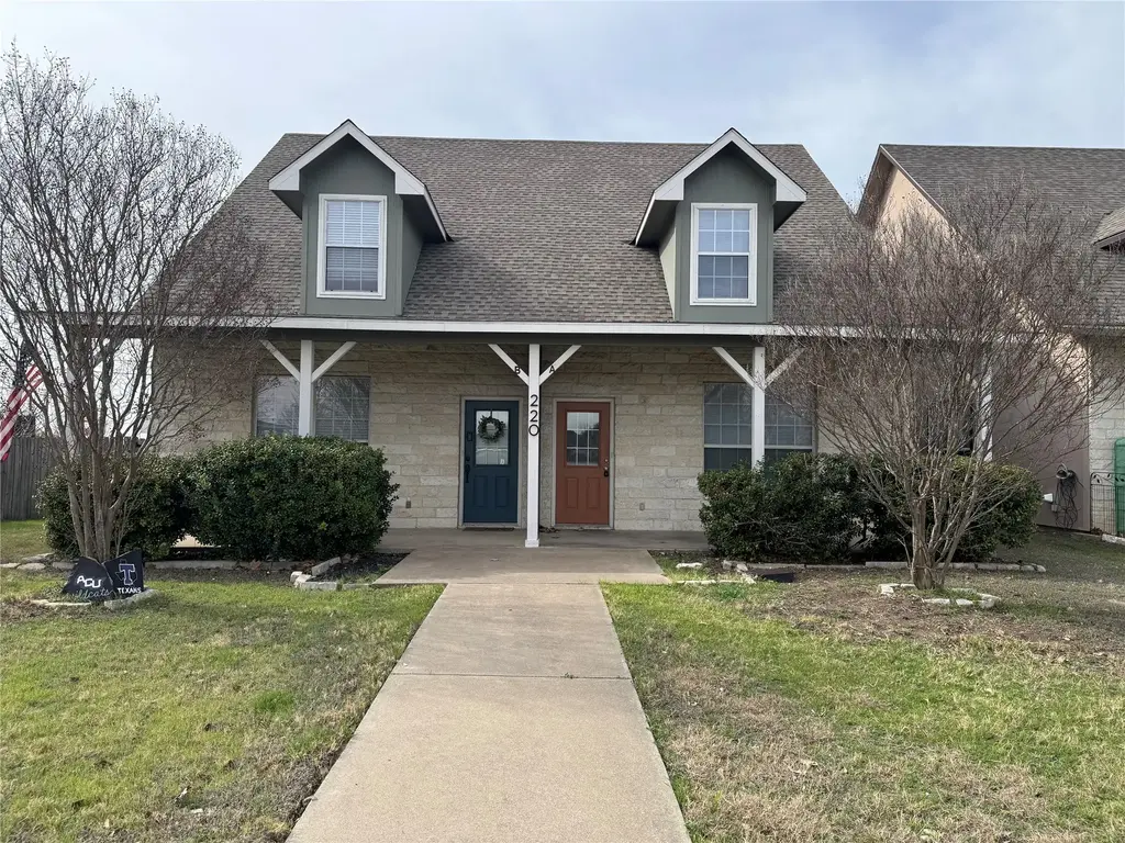 220 Sandstone Drive A, Jarrell
