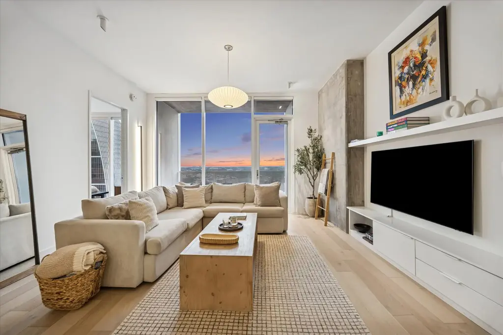 301 West Avenue 2806, Austin