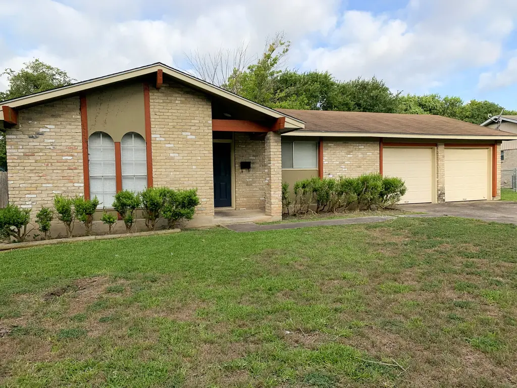 9222 Meadow Vale, Austin