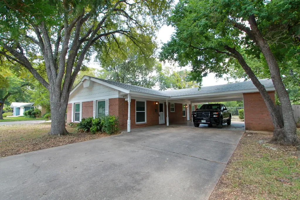 5712 Fairlane Drive, Austin