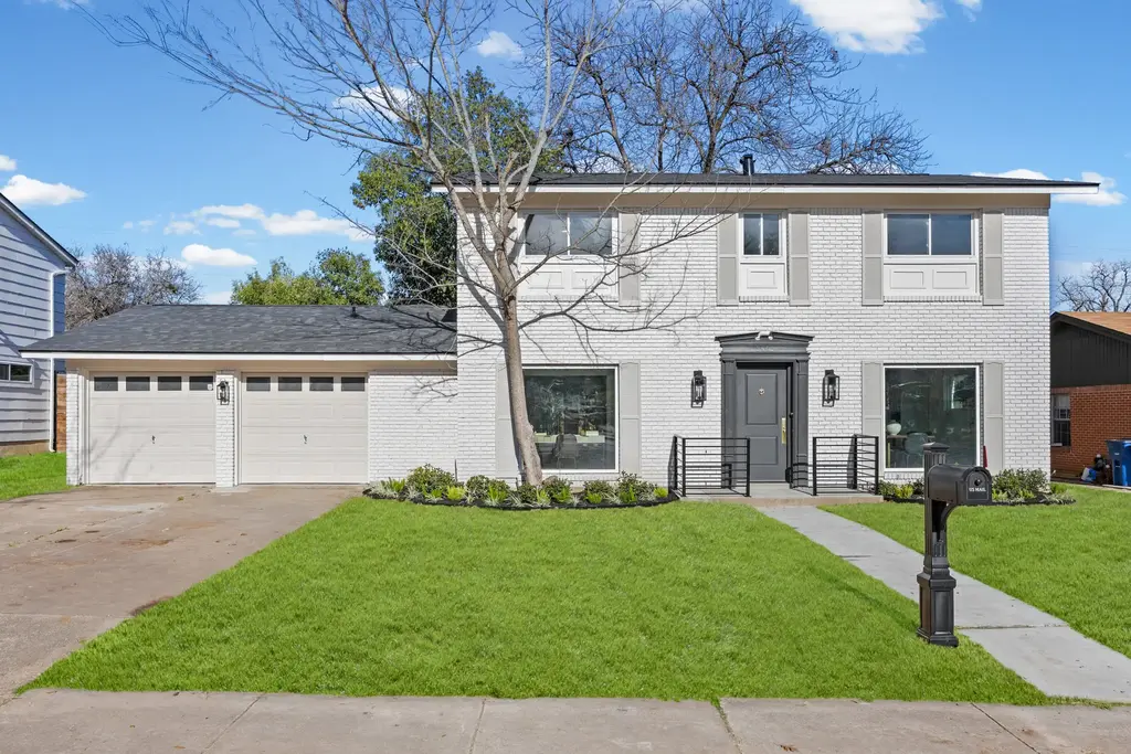 2602 Loyola Lane, Austin