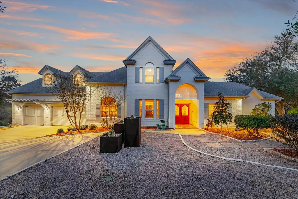 9201 Silver Pine Cove, Austin