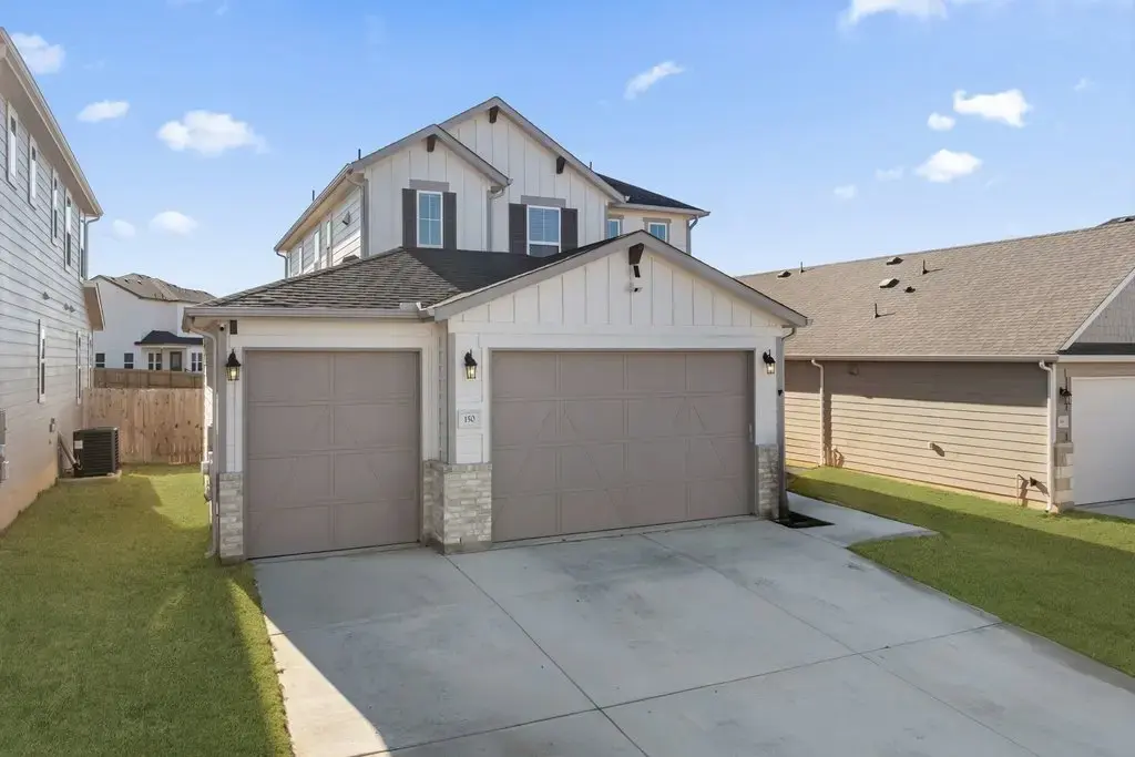 150 Seattle Slew Drive, Jarrell