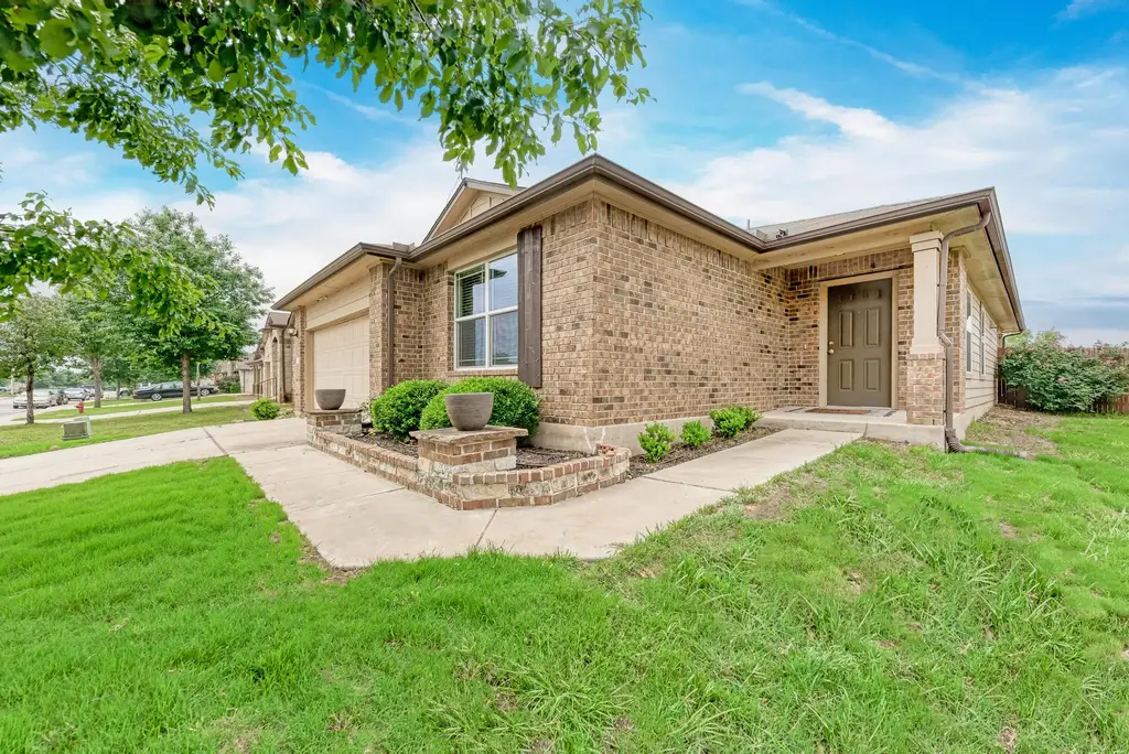 233 Wallops, Kyle