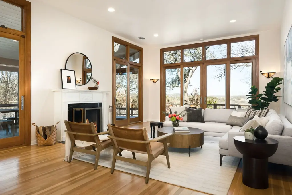 902 Bluebonnet Lane, Austin